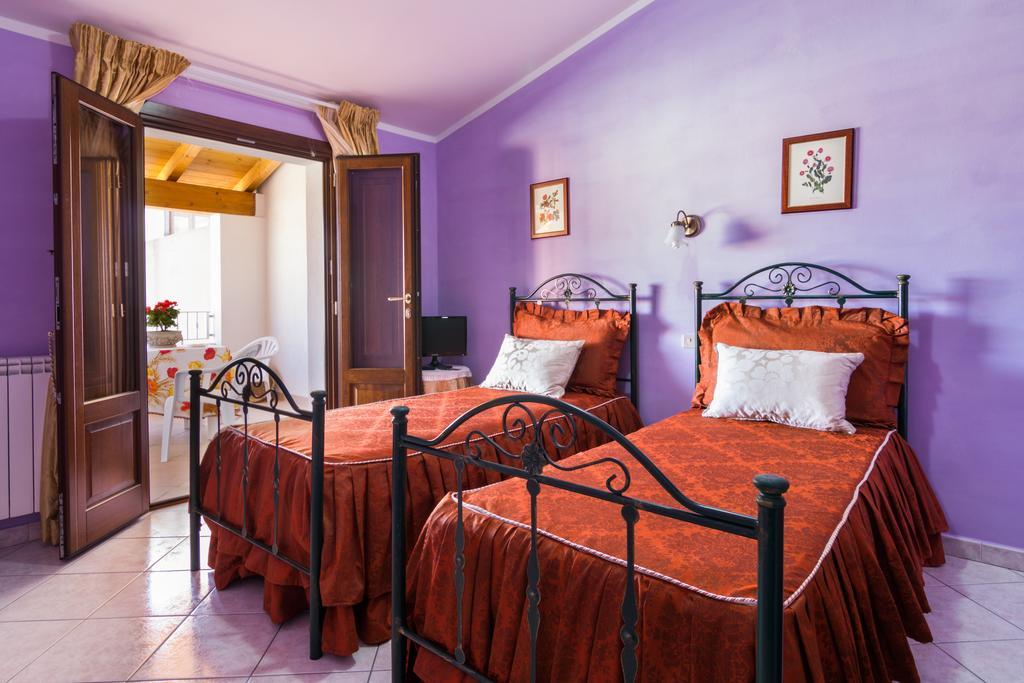 Bed and Breakfast Casa Titti Càbras Camera foto