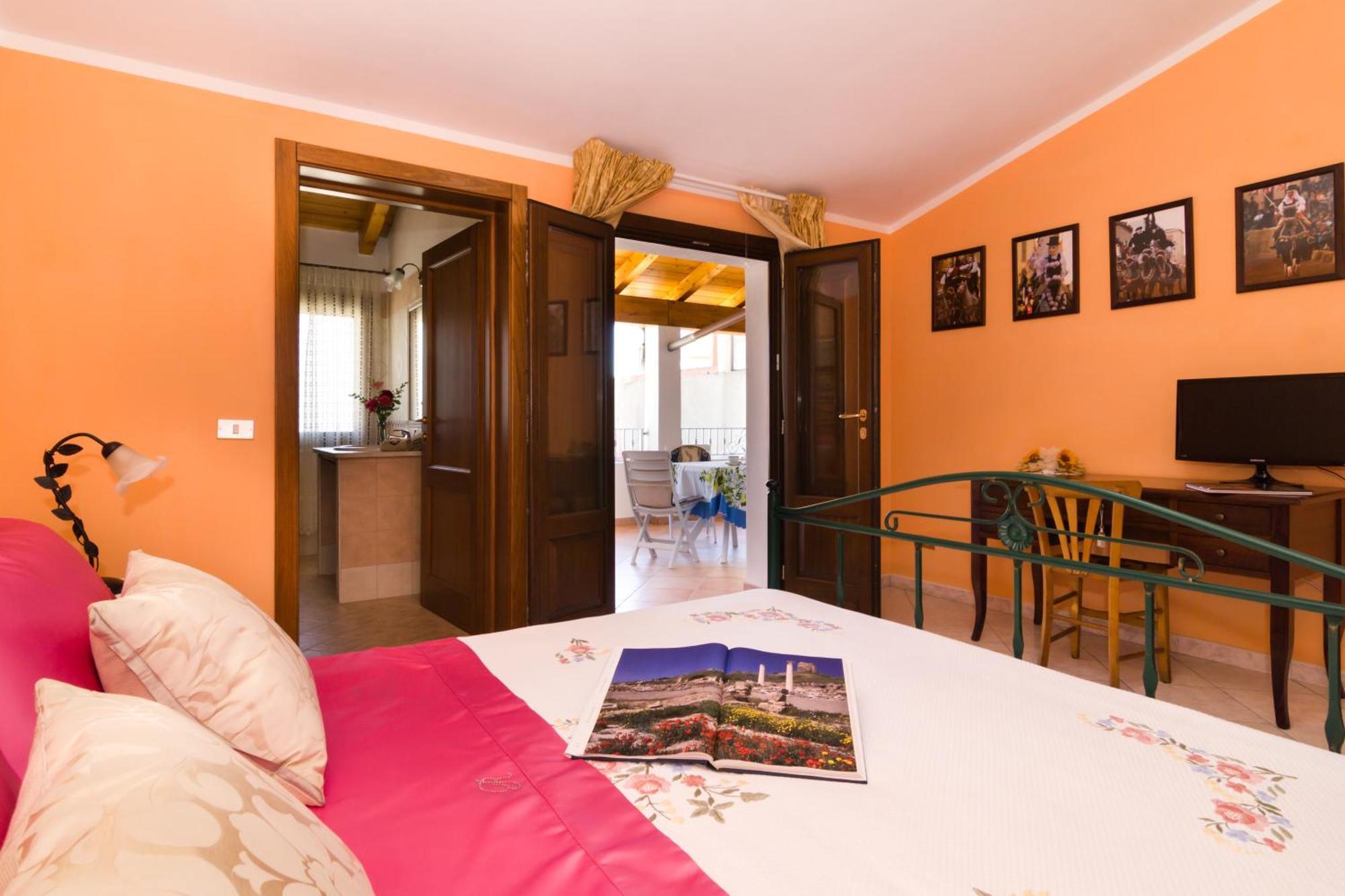 Bed and Breakfast Casa Titti Càbras Esterno foto