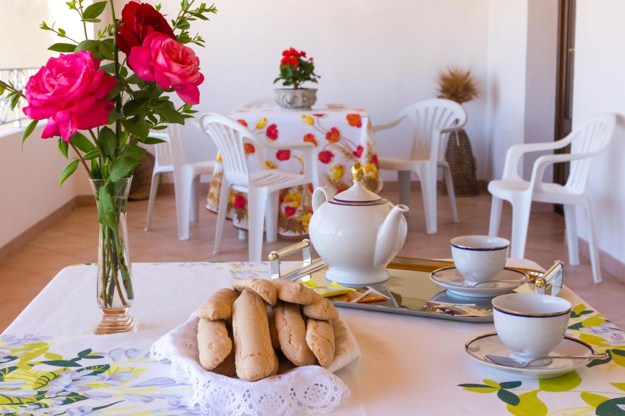 Bed and Breakfast Casa Titti Càbras Esterno foto