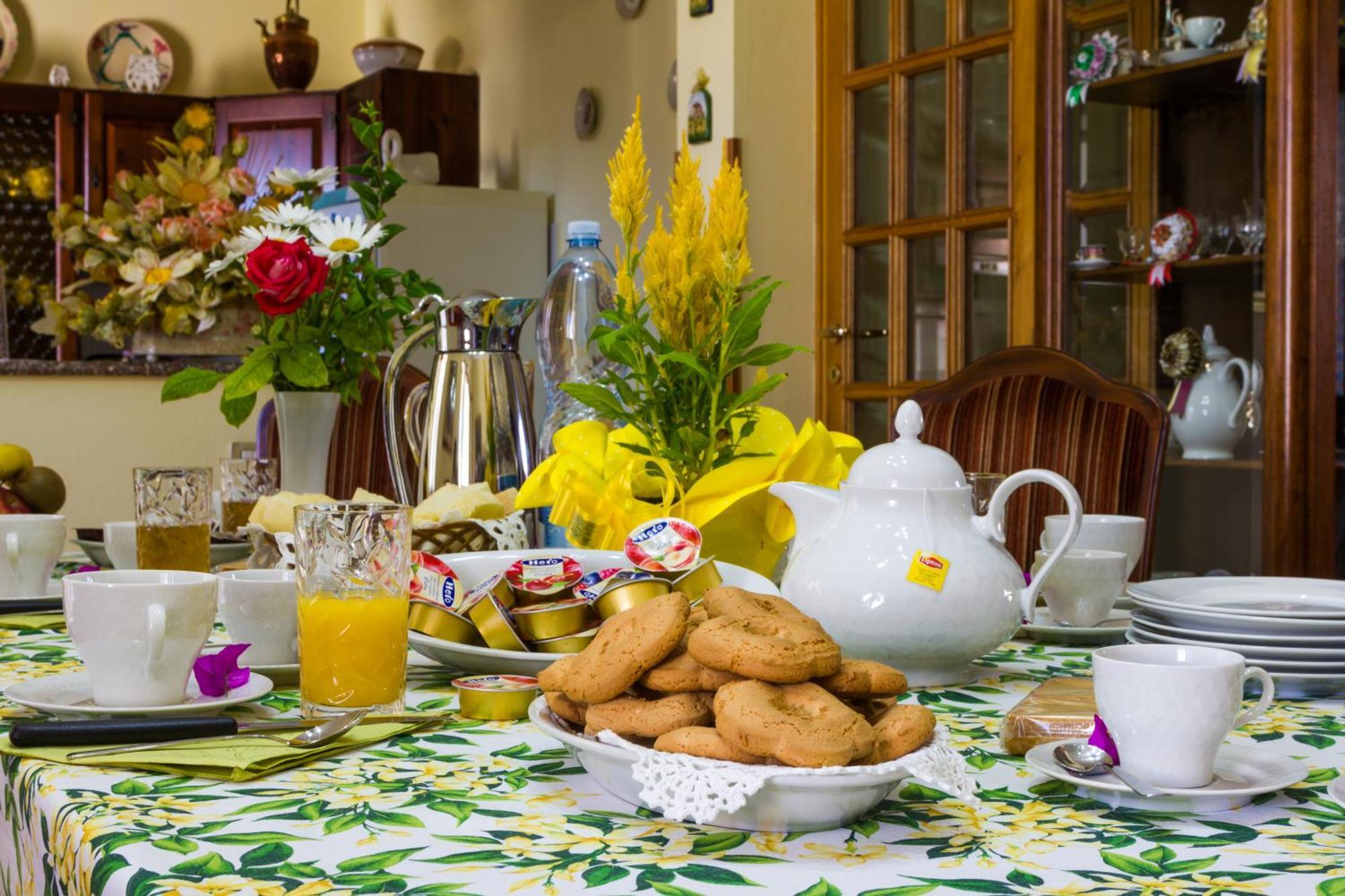 Bed and Breakfast Casa Titti Càbras Esterno foto