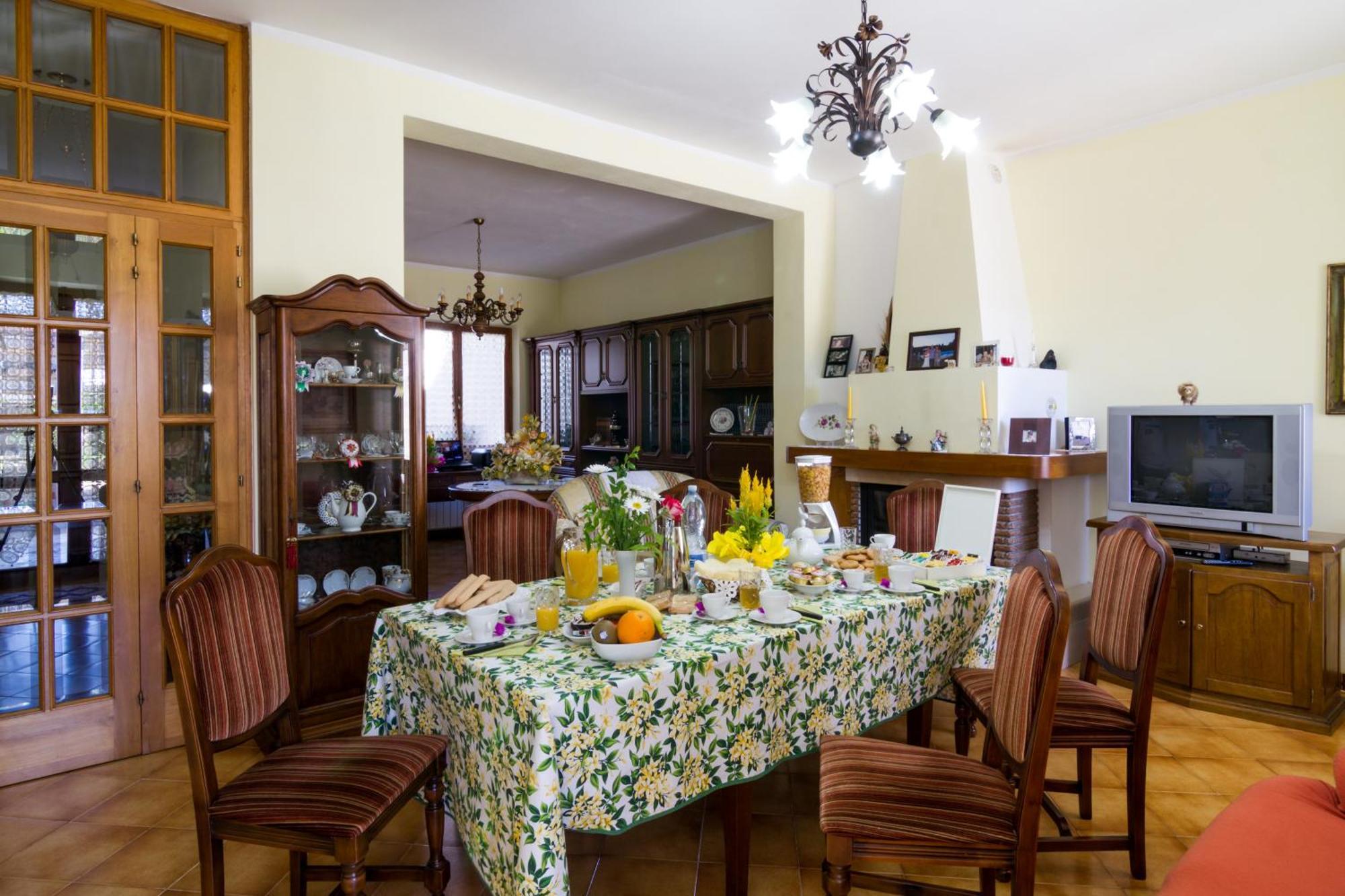 Bed and Breakfast Casa Titti Càbras Esterno foto